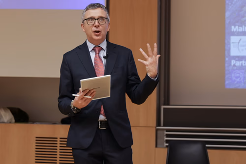 Italy and Switzerland have a long-term record of successful collaboration in space. Researchers from both countries collaborate on the most important space missions, supported by industries and small-medium enterprises on both sides of the Alps.