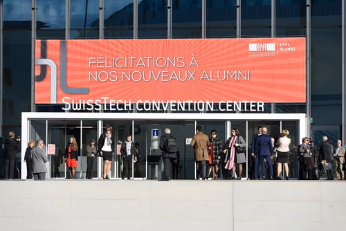 At the graduation ceremony held on Saturday morning, the students received their Master's degree in front of a crowd of 3,000 people made up of family and friends, professors and special EPFL guests.