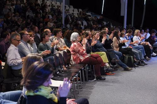 Les prix Ig Nobel honorent une recherche qui fait rire puis réfléchir.