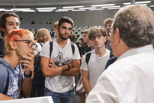 Conférence d'Alain Aspect, prix Nobel de physique 2022