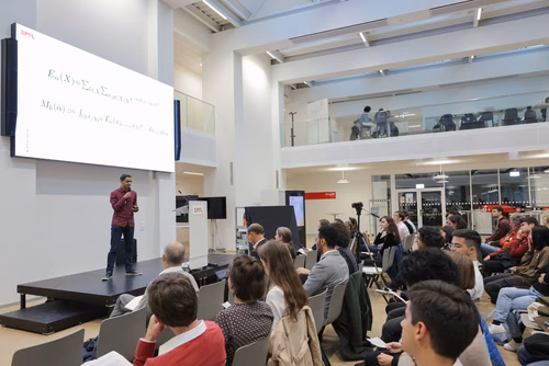 After two months of conducting research in an EPFL laboratory, the interns will present their research projects in the form of a poster or a short oral presentation (My research in 180 sec) to a selected audience including professors, donors, organizers as well as the cohort of interns.