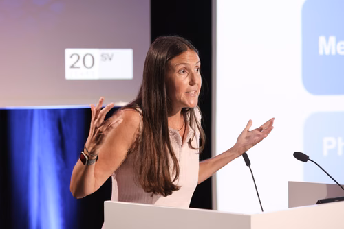 The EPFL School of Life Sciences turned 20 and celebrates this occasion with a unique symposium.
