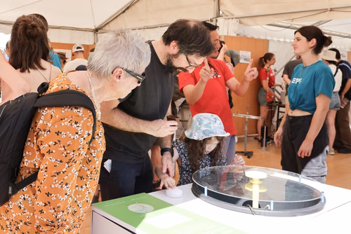 L'EPFL à l Nuit de la science à Genève, au Parc de la Perle du Lac.