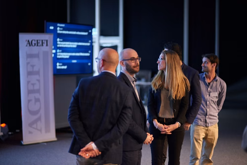 19 entrepreneurs ont “pitché” devant près de 300 personnes lors de la Startup Champions Seed Night coorganisée par l’EPFL Alumni et venturelab au Forum Rolex Learning Center. Daniel Yanisse (MT’12), CEO et co-fondateur de Checkr, était l’invité d’honneur de cette édition.