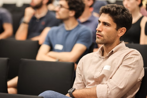 The goal of AI4Science@EPFL day is to gather faculty, researchers and students who work or are interested in applications of machine learning to science.
