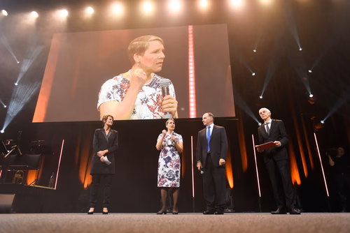 At the graduation ceremony held on Saturday morning, the students received their Master's degree in front of a crowd of 3,000 people made up of family and friends, professors and special EPFL guests.