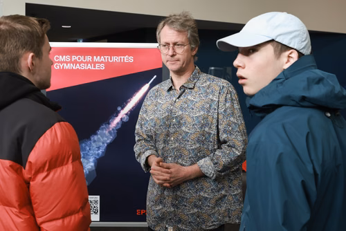 Un événement d’envergure pour préparer son avenir. Comme chaque année, l’EPFL, via son Service de promotion de l’éducation et en collaboration avec ses facultés, se réjouit d'accueillir les gymnasiennes et gymnasiens sur son campus. L’École propose de venir découvrir ses filières de formation, sa communauté estudiantine, son corps enseignant, ses équipes de recherche, les divers services dédiés aux étudiantes et étudiants débutant à l’EPFL, ainsi que les multiples associations chargées d’animer la vie socia