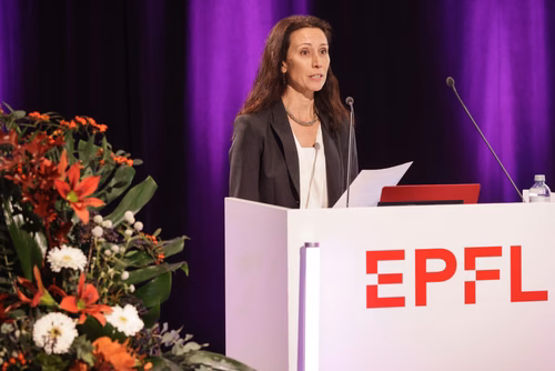 La fondation WISH de l’EPFL a choisi de décerner à la physicienne quantique Michelle Simmons le prix Erna Hamburger 2023 pour sa brillante carrière à la pointe de son domaine, ainsi que pour son engagement en faveur de la diversité et des MINT. Une cérémonie de remise de prix se tiendra aujourd'hui à l’EPFL.