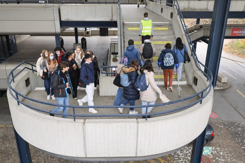 Journée des Gymnasiens accueil et stands 