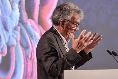 The EPFL School of Life Sciences turned 20 and celebrates this occasion with a unique symposium.