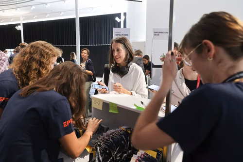The EPFL School of Life Sciences turned 20 and celebrates this occasion with a unique symposium.