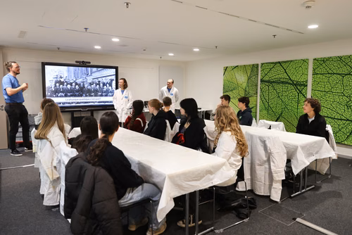 To celebrate 100 years of quantum science and technology, we invite you to discover the strange and fascinating world of quantum physics through hands-on activities, interactive demonstrations, workshops, and engaging talks.