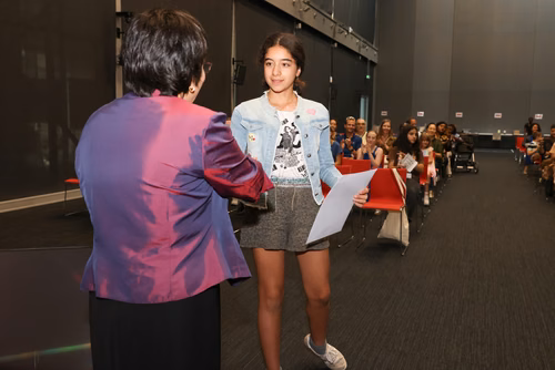 Remises des attestations pour les filles, Genève 2022