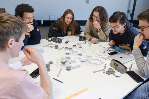 Siara Isaac, lecturer and scientist at EPFL’s Center for Learning Sciences (LEARN).