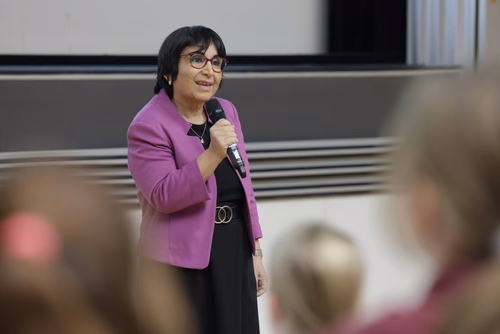 Remises des attestations robots et informatique pour les enfants du Jura