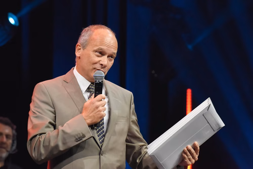 At the graduation ceremony held on Saturday morning, the students received their Master's degree in front of a crowd of 3,000 people made up of family and friends, professors and special EPFL guests.