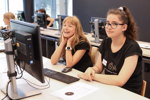Le tout premier Meet up national du Coding club des filles s'est déroulé sur le campus de l’EPFL à Lausanne.