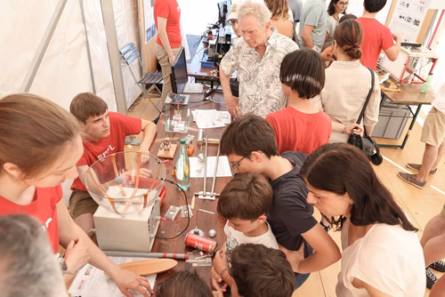L'EPFL à l Nuit de la science à Genève, au Parc de la Perle du Lac.