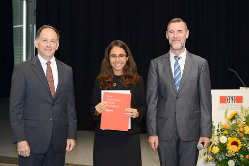 Remise des masters en informatique et systèmes de communication, le 1 octobre 2016