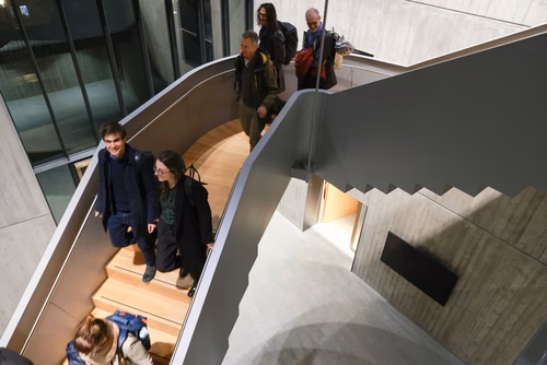 Rencontre entre scientifiques et politiciens au Grand Conseil vaudois sur invitation de Mme Séverine Evéquoz, Présidente du Grand-Conseil :