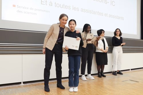 Journée à la découverte des Sciences Remise attestations "Internet & Code pour les filles" Service de la promotion des Sciences de l'EPFL 