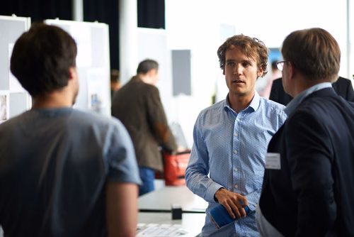 19 entrepreneurs ont “pitché” devant près de 300 personnes lors de la Startup Champions Seed Night coorganisée par l’EPFL Alumni et venturelab au Forum Rolex Learning Center. Daniel Yanisse (MT’12), CEO et co-fondateur de Checkr, était l’invité d’honneur de cette édition.