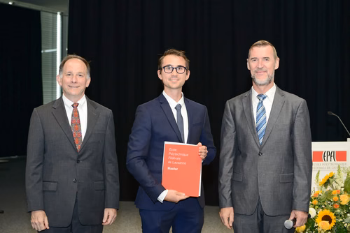 Remise des masters en informatique et systèmes de communication, le 1 octobre 2016