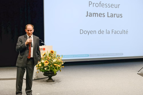 Remise des masters en informatique et systèmes de communication, le 1 octobre 2016
