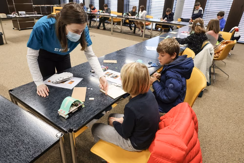 Ateliers scientifiques d’une heure pour les jeunes âgés de 7 à 13 ans proposés les 13 et 14 novembre 2021 à l’EPFL Valais Wallis