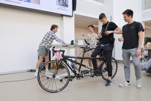 L’Assistive Technologies Challenge, a pour objectif de donner la possibilité aux étudiants de concevoir et de développer, pour et avec des personnes en situation de handicap, des solutions technologiques manifestes.