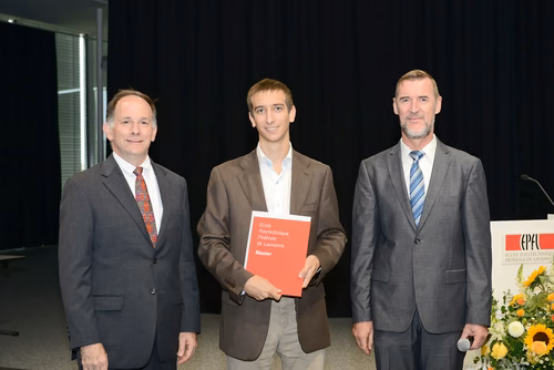 Remise des masters en informatique et systèmes de communication, le 1 octobre 2016