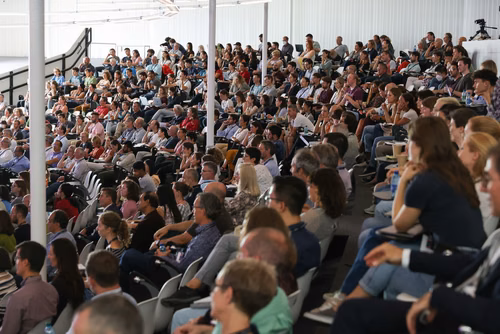The EPFL School of Life Sciences turned 20 and celebrates this occasion with a unique symposium.