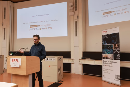 La conférence sur les systèmes de traitement de l'information neuronale (NeurIPS) est la principale conférence sur l'apprentissage automatique.