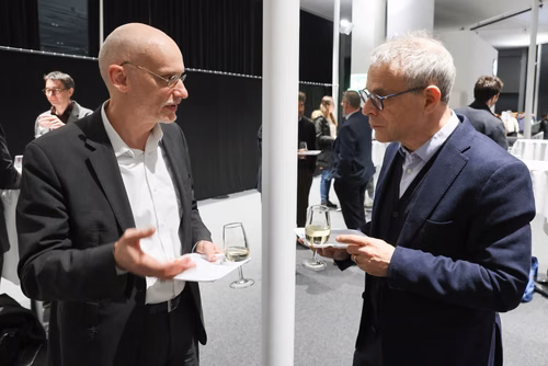 The EPFL EssentialTech Centre invites you to join 5 inspiring panelists in their reflections on how science and technology can be harnessed in the pusuit of peace. The objective is to identify how STEM can be leveraged to address all forms of violence.