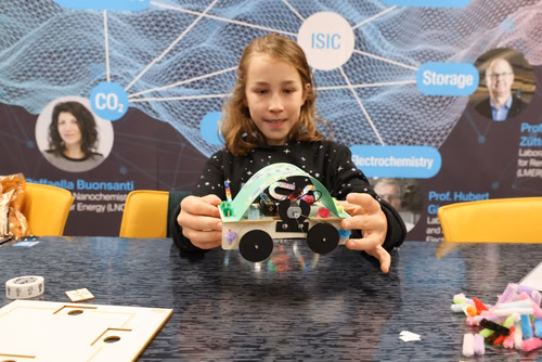 Ateliers scientifiques d’une heure pour les jeunes âgés de 7 à 13 ans proposés les 13 et 14 novembre 2021 à l’EPFL Valais Wallis