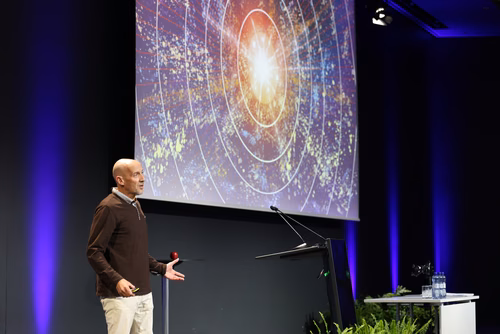 To celebrate 100 years of quantum science and technology, we invite you to discover the strange and fascinating world of quantum physics through hands-on activities, interactive demonstrations, workshops, and engaging talks.