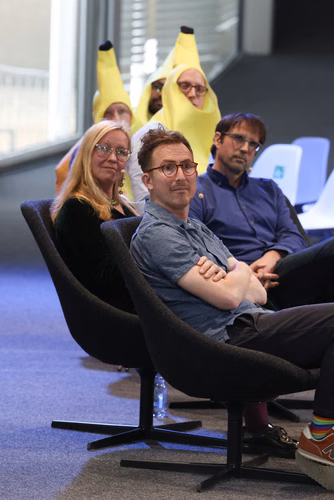 Les prix Ig Nobel honorent une recherche qui fait rire puis réfléchir.