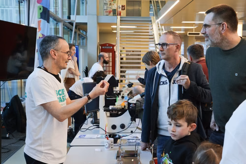 La découverte des sciences et des technologies au cœur du campus, pour les adultes et les enfants.
