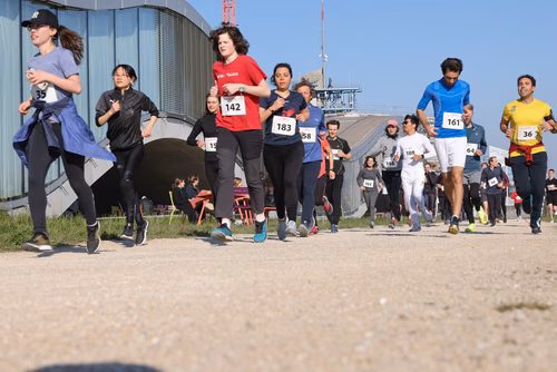 L'EPFL, l'AGEPoly et le Service des Sports Universitaires ont le le plaisir de vous inviter au cross de printemps qu'ils organisent.