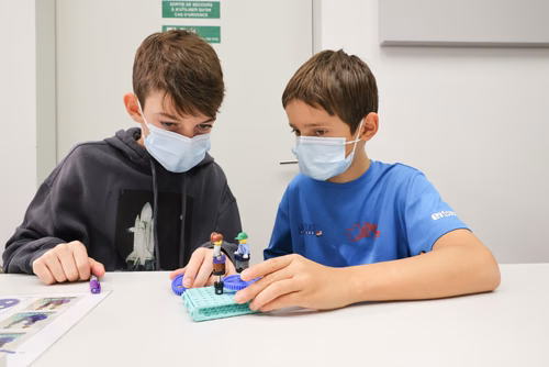 Ateliers scientifiques d’une heure pour les jeunes âgés de 7 à 13 ans proposés les 13 et 14 novembre 2021 à l’EPFL Valais Wallis