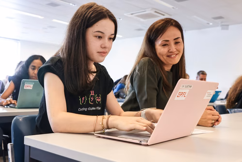Le Meet up national annuel du Coding club des filles sur le campus de l’EPFL Service de promotion des sciences SPS 