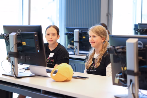 Le tout premier Meet up national du Coding club des filles s'est déroulé sur le campus de l’EPFL à Lausanne.